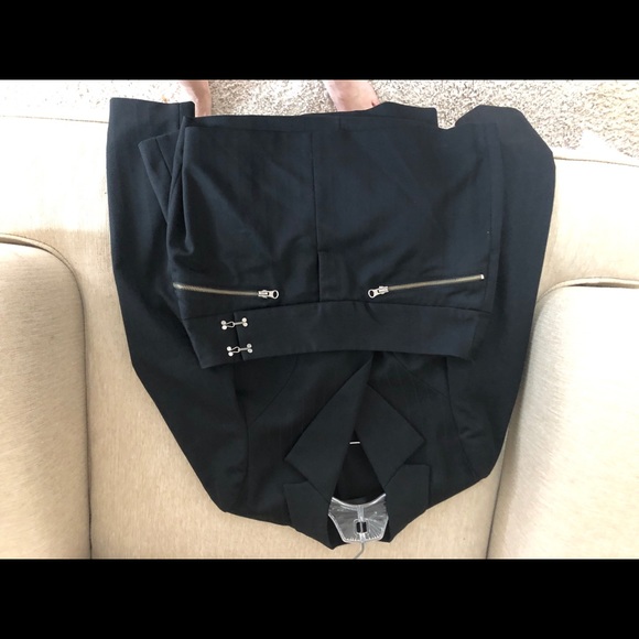 Guess jacket and short skirt - Picture 5 of 7